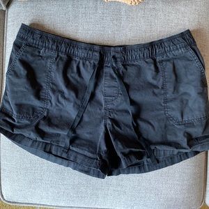 North face black shorts, size XL